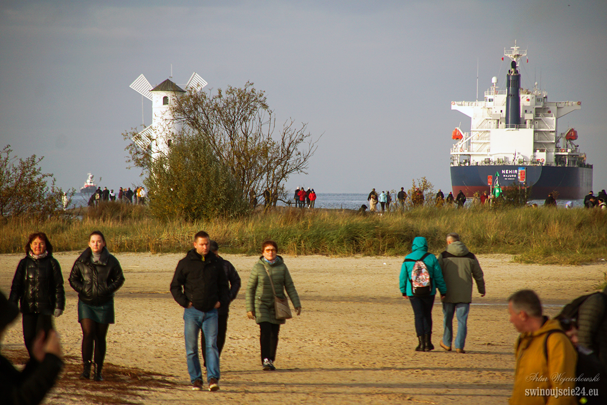 Sony Alpha SLT-A77 II